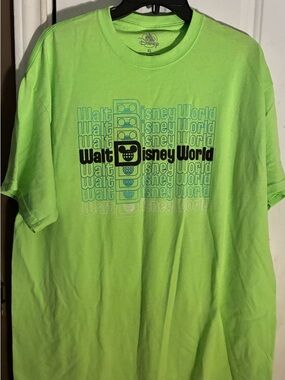 Disney Men's Lime Green Walt Disney World Graphic Tee